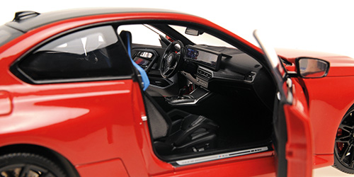 minichamps-110023120-3-BMW-M2-rotmetallic-2023-Cockpit