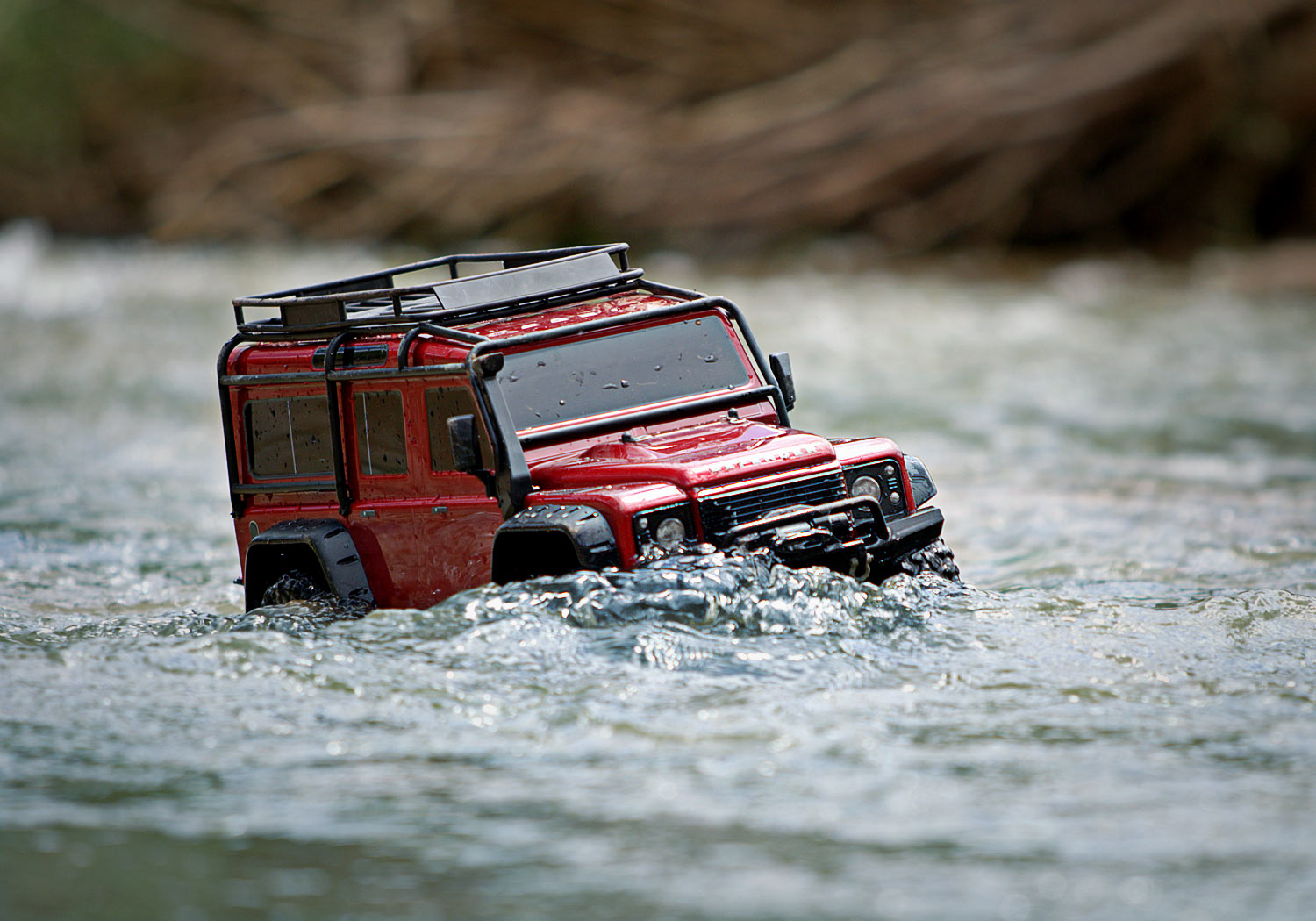 traxxas-82056-4-Red-4-TRX4-Land-Rover-Defender-scale-and-trail-crawler-metallic-rot-mit-Portalachsen