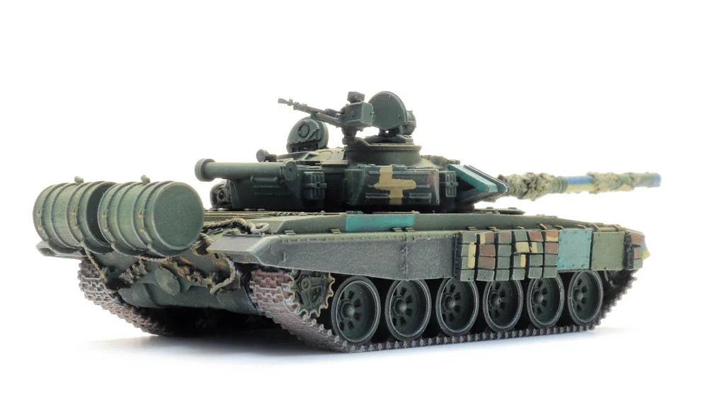 artitec-6870708-2-Ukrainian-Forces-T-72B-obr-1989-Ukrainische-Streitkräfte-Kampfpanzer