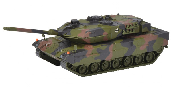 schuco-452656500-Leopard-2A6-Kampfpanzer-der-Bundeswehr-flecktarn