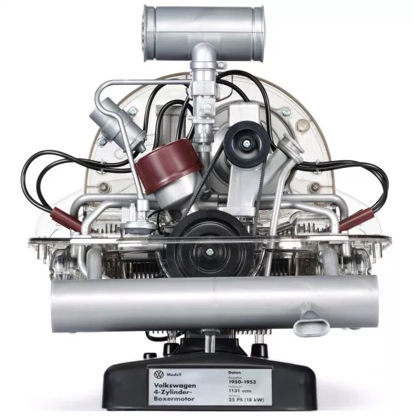 franzis-Volkswagen-VW-Bulli-T1-4-Zylinder-Boxermotor-Funktionsmodell-Frontansicht