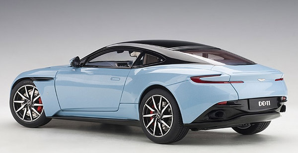 autoart-70268-4-Aston-Martin-DB11-Q-frosted-glass-blue-Supersportscar