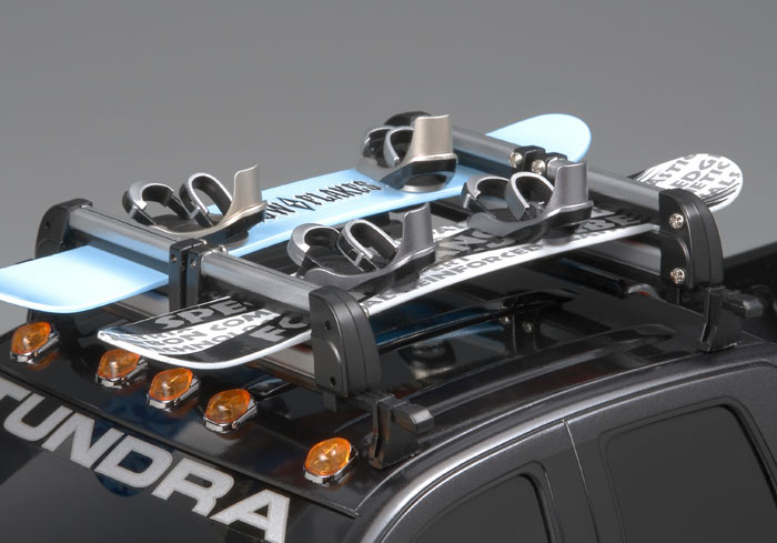 tamiya-58415-8-Toyota-Tundra-High-Lift-Pich-Up-Truck-Roof-Rack