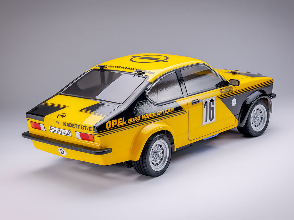 tamiya-58729-6-Opel-Kadett-GT-E-C-Coupé-Euro-Händlerteam-Röhrl-Berger-Werksauto-Rückleuchten