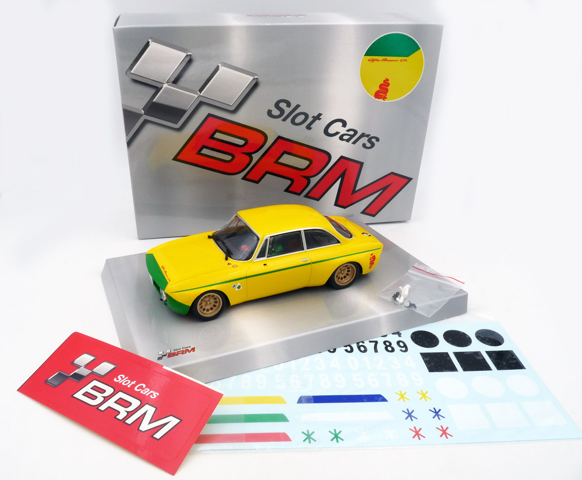 brm-142Y-1-Alfa-Romeo-GTA-1300-giallo-verde-gelb-mit-grüner-Nase-Slotcar-124-vorne