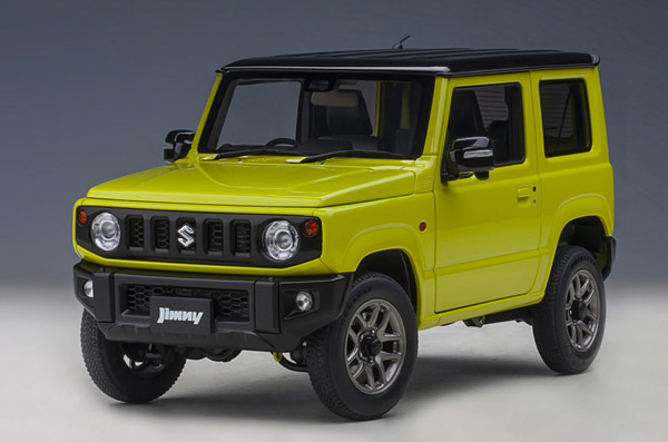 autoart-87501-1-Suzuki-Jimny-JB64-kinetic-yellow-black-roof-Kleiner-Offroader-Modellauto