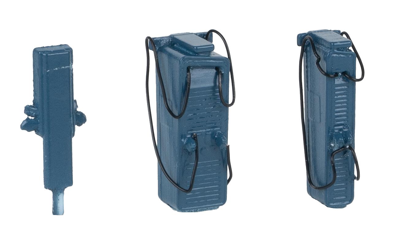 faller-130153-4-E-Tankstelle-Ladesäulen-Elektromobilität-Modellbahnanlage-Ladesäulen