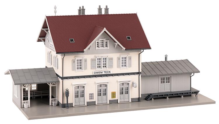 faller-110145-2-Bahnhof-Owen-Bahnhofsgebäude-Bahnsteig-Toilettenhaus faller-110145-2-Bahnhof-Owen-Bahnhofsgebäude-Bahnsteig-Toilettenhaus