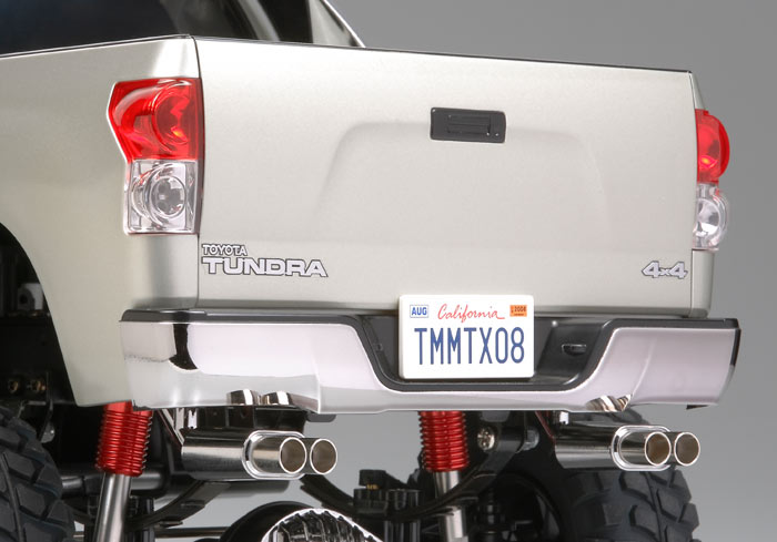 tamiya-58415-7-Toyota-Tundra-High-Lift-Pich-Up-Truck-Auspuffanlage