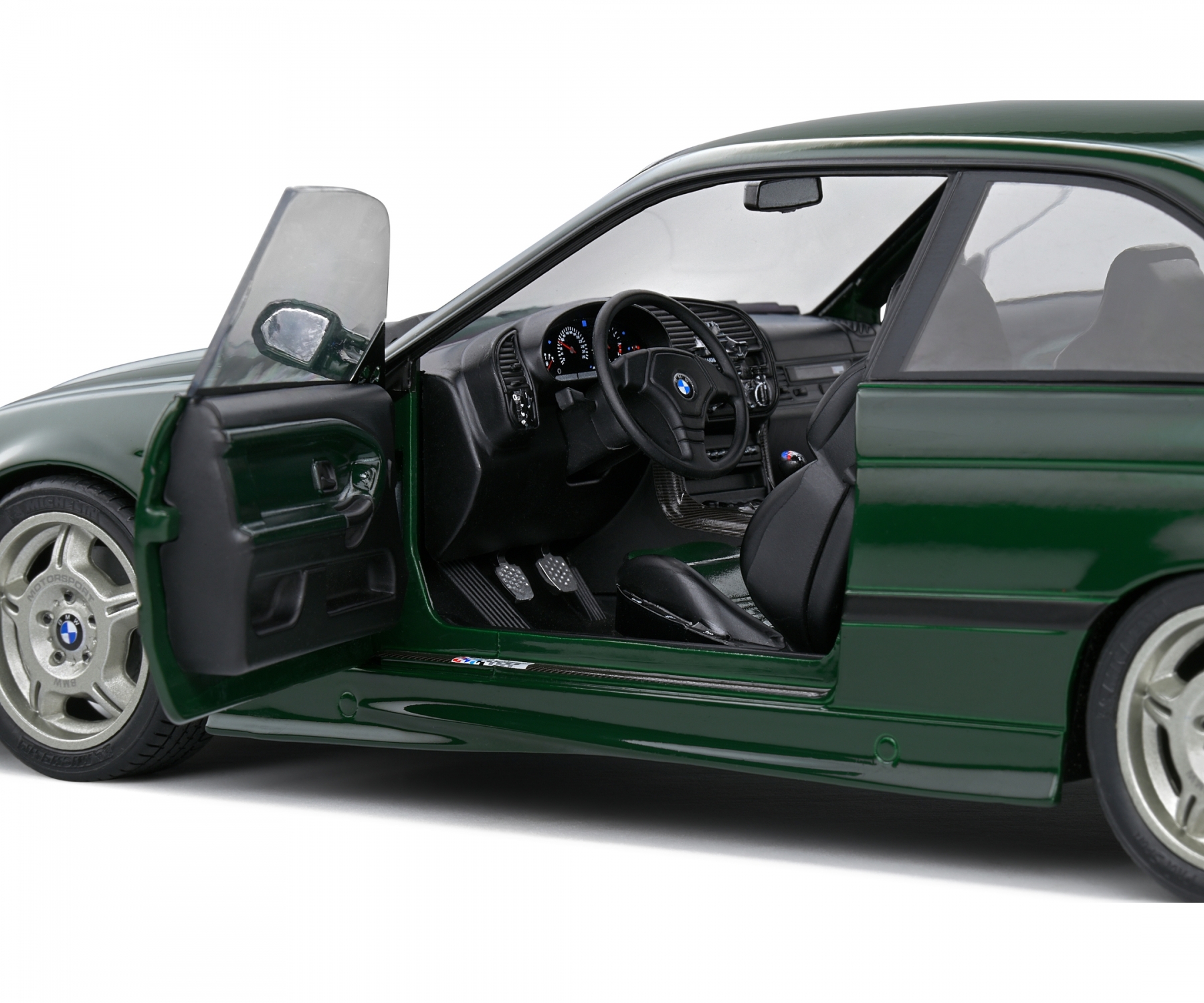 solido-S1803907-2-BMW-M3-GT-E36-Coupé-british-racing-green-BMW-Motorsport-GmbH