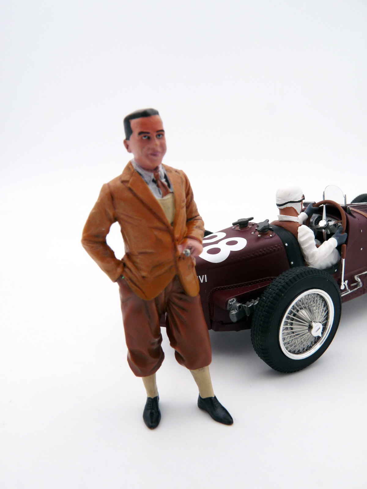 le-mans-miniatures-FLM-132067M-1-Jean-Bugatti-Figur-Sportwagenbauer