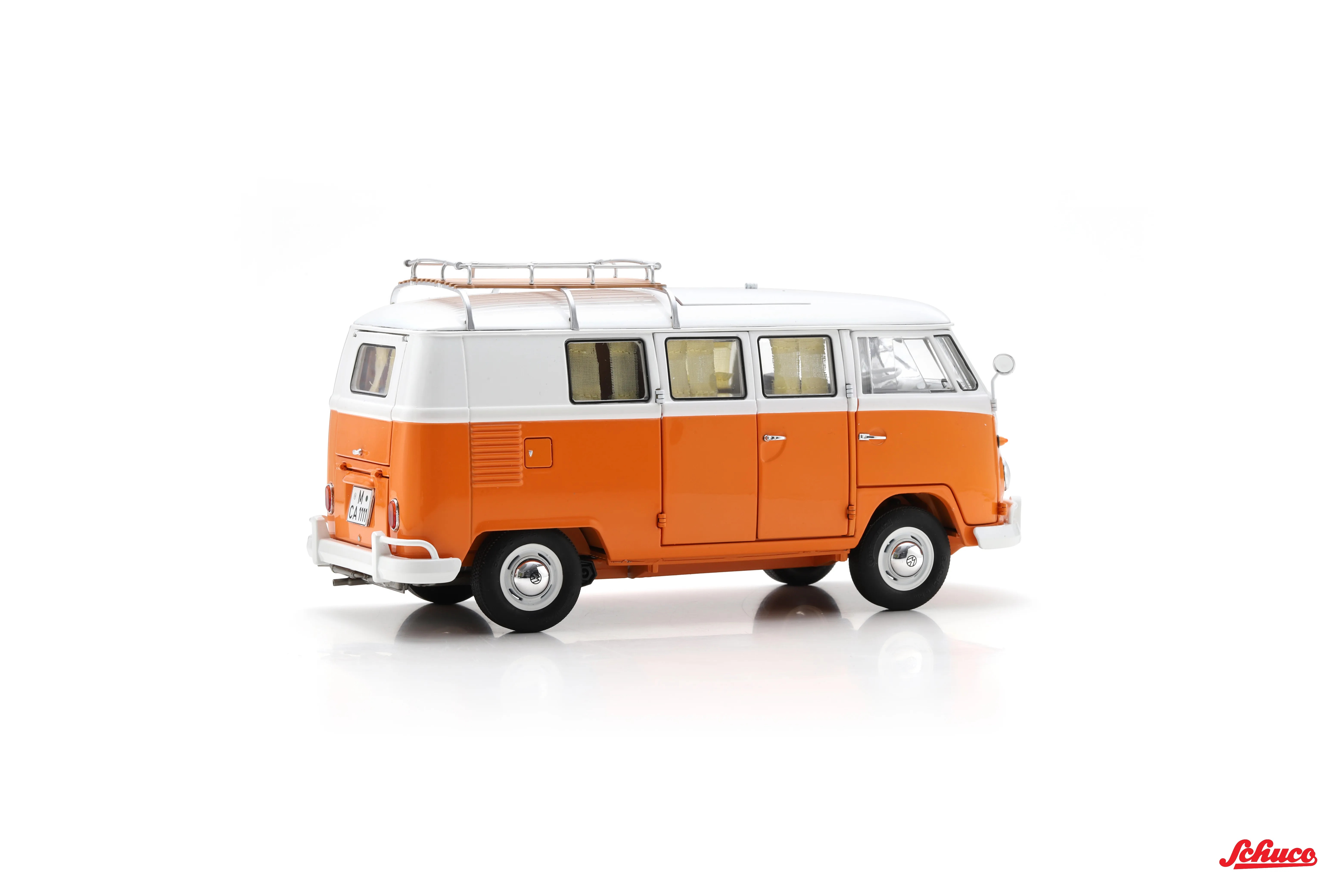 schuco-450060600-3-Volkswagen-VW-T1b-Campingbus-orange-weiß-Modellauto-hinten-Aircooled