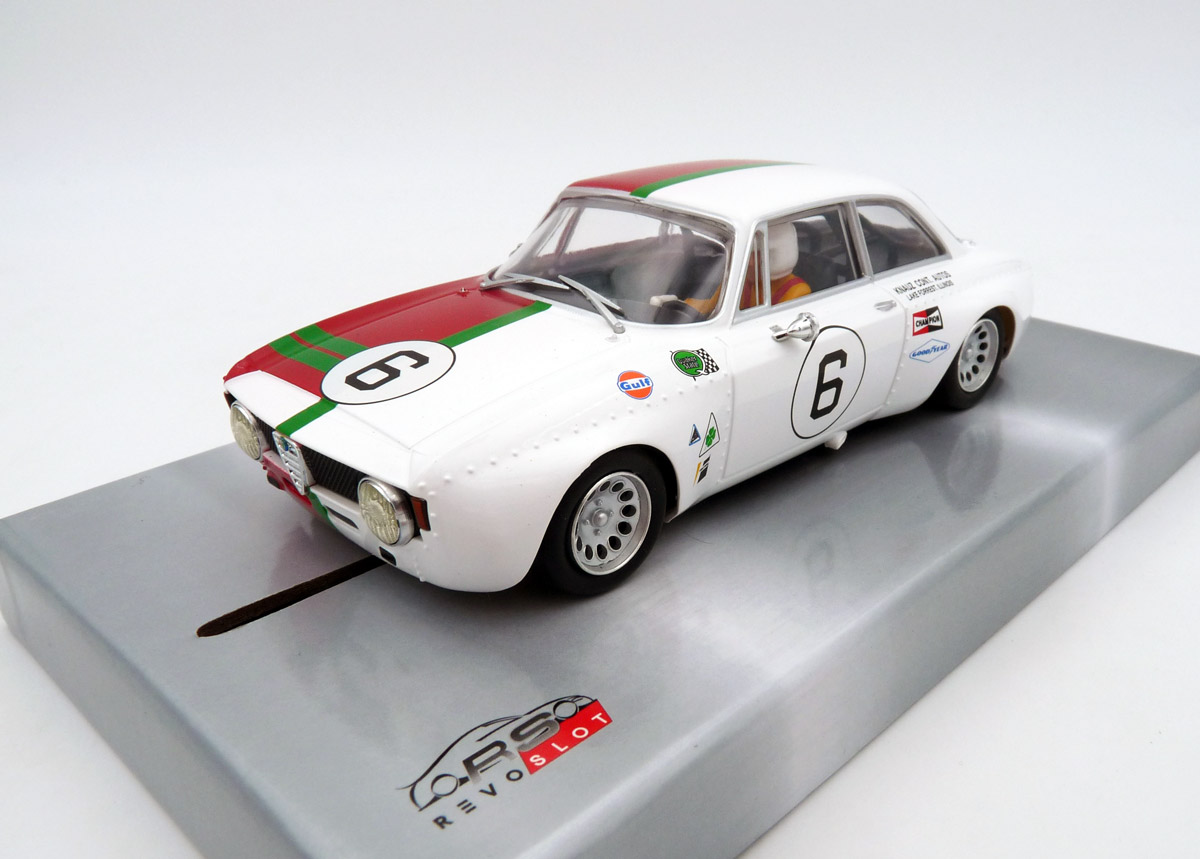 revoslot-RS0152-1-Alfa-Romeo-Giulia-Sprint-GT-6-Horst-Kwech-Knauz-Cont-Autos-Lake-Forest-Illinois-Green-Valley-Trans-Am-Series-1967