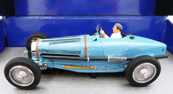 lemansminiatures-132083MLB-2-Bugatti-type-59-bleu-ciel-light-blue-Chassis-59142-1933-Ettore-Arco-Isidoro-Bugatti