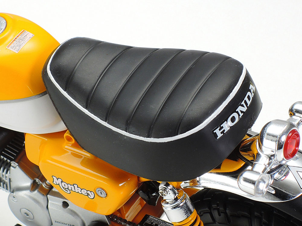 tamiya-14134-3-Honda-Monkey-125-Kultbike-Retro-70s