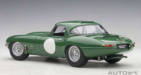 autoart-73648-5-Jaguar-E-Type-Lightweight-opalescent-racing-green