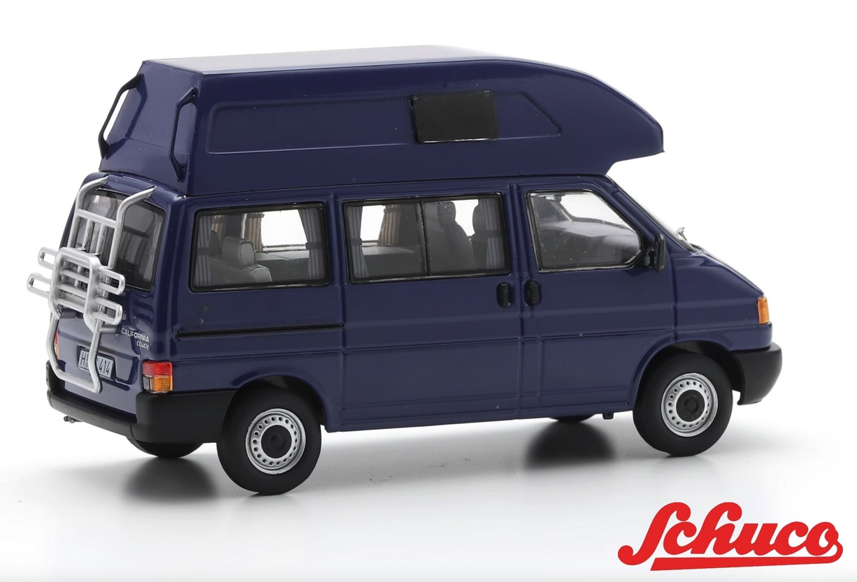 Schuco-450723800-2-Volkswagen-VW-T4a-California-Westfalia-Hochdach-Campingbus-Modellauto-hinten