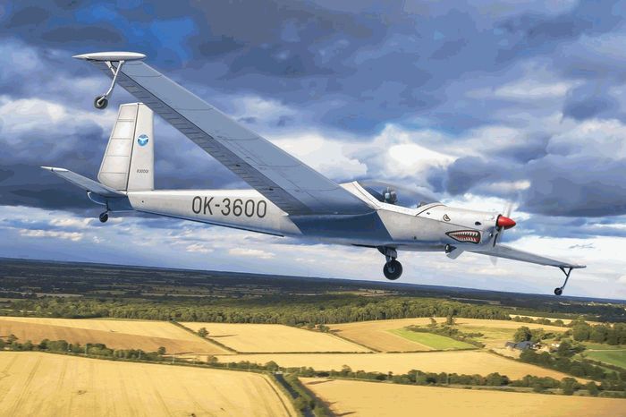 brengun-BRP48010-1-Let-L-13-SE-Vivat-AKVY-Motorsegler-Blanik-Blechnik brengun-BRP48010-1-Let-L-13-SE-Vivat-AKVY-Motorsegler-Blanik-Blechnik