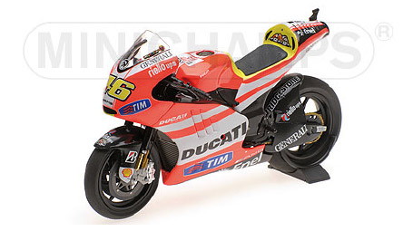 minichamps-122112046-Ducati-GP112-Valentino-Rossi