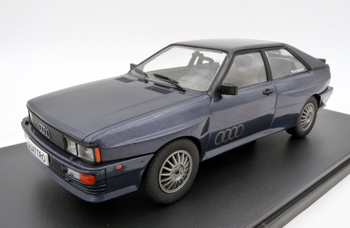 whitebox-WB124102-1-Audi-quattro-B2-blau-metallic