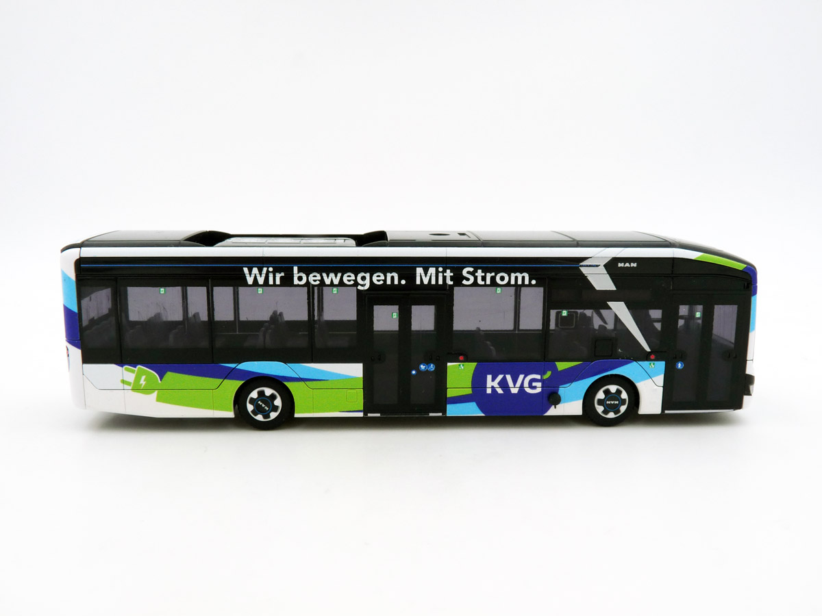 Rietze-76359-4-MAN-Lions-City-12-E-Elektrobus-KVG-Kahlgrund-Verkehrs-Gesellschaft-mbh-Wir-bewegen-mit-Strom-Busbahnhof-Schöllkrippen-Dr-Legler