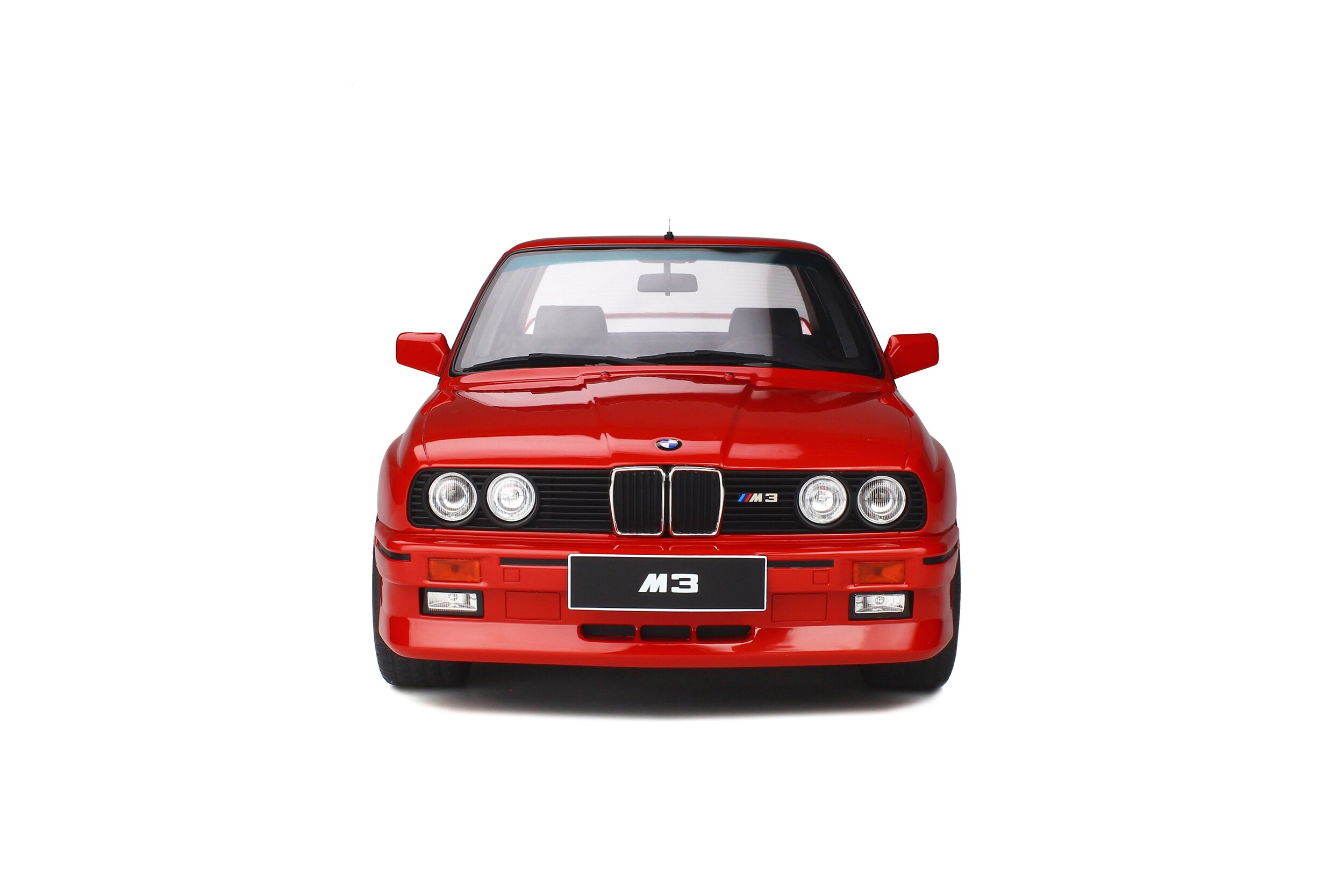gtspirit-GTS80061-5-BMW-M3-E30-brillantrot-S14-Motorsport-8-Maßstab