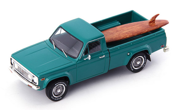 autocult-08012-1-Mazda-Rotary-Wankel-Pick-up-Prototyp-mit-Surfbrett-türkis autocult-08012-1-Mazda-Rotary-Wankel-Pick-up-Prototyp-mit-Surfbrett-türkis