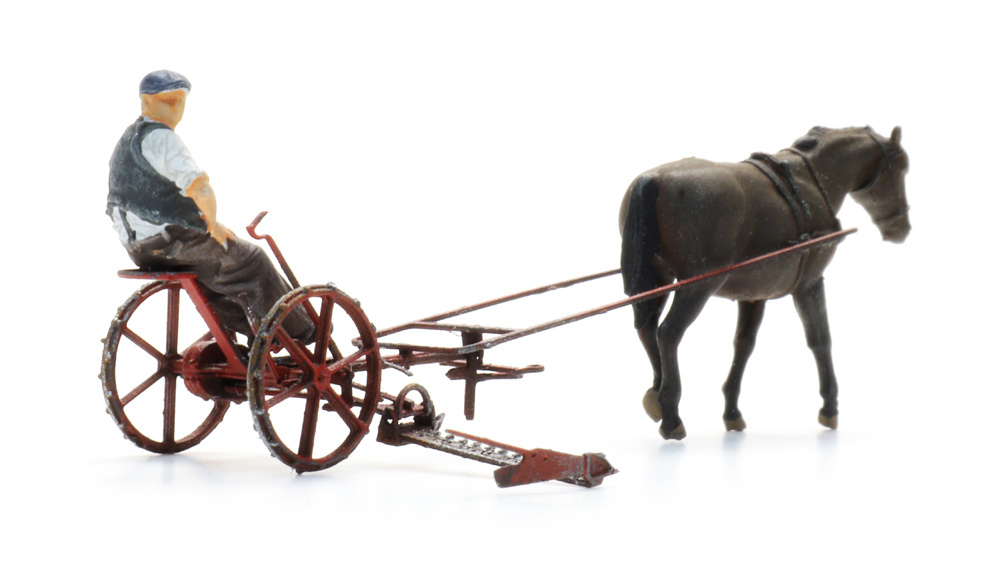 artitec-387610-3-Historischer-Mähbalken-Pferd-Bauer