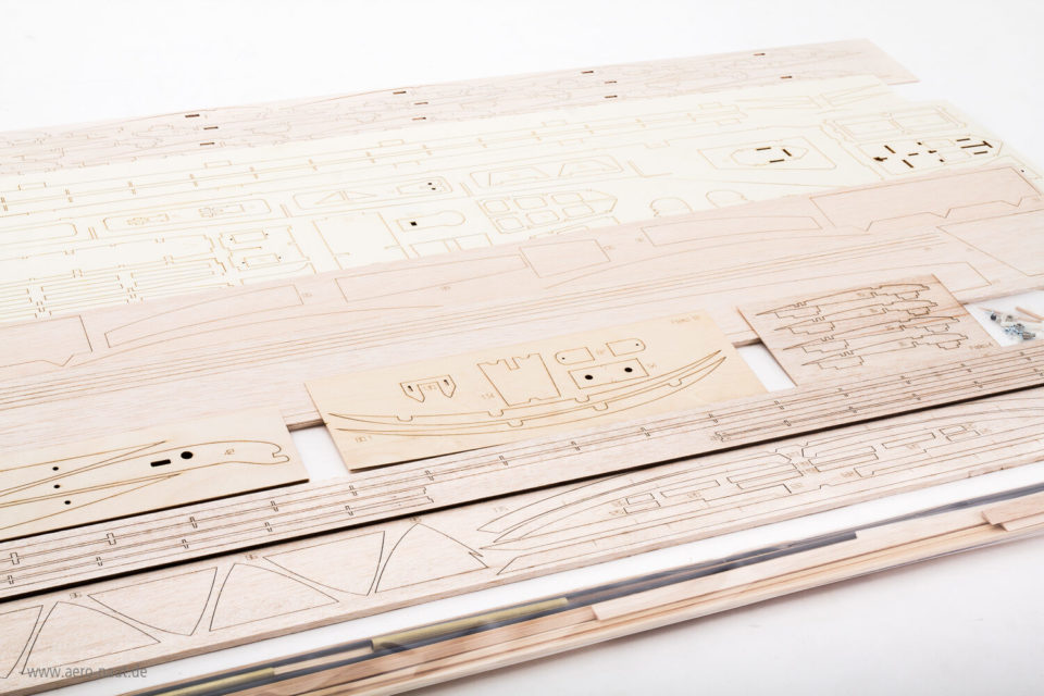 aero-naut-1116-00-3-Falko-Antik-Segelflugmodell-Holzbausatz aero-naut-1116-00-3-Falko-Antik-Segelflugmodell-Holzbausatz