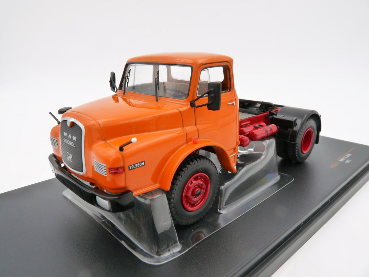 ixo-TR15522-1-MAN-19280H-Zugmaschine-orange-Langhauber ixo-TR15522-1-MAN-19280H-Zugmaschine-orange-Langhauber