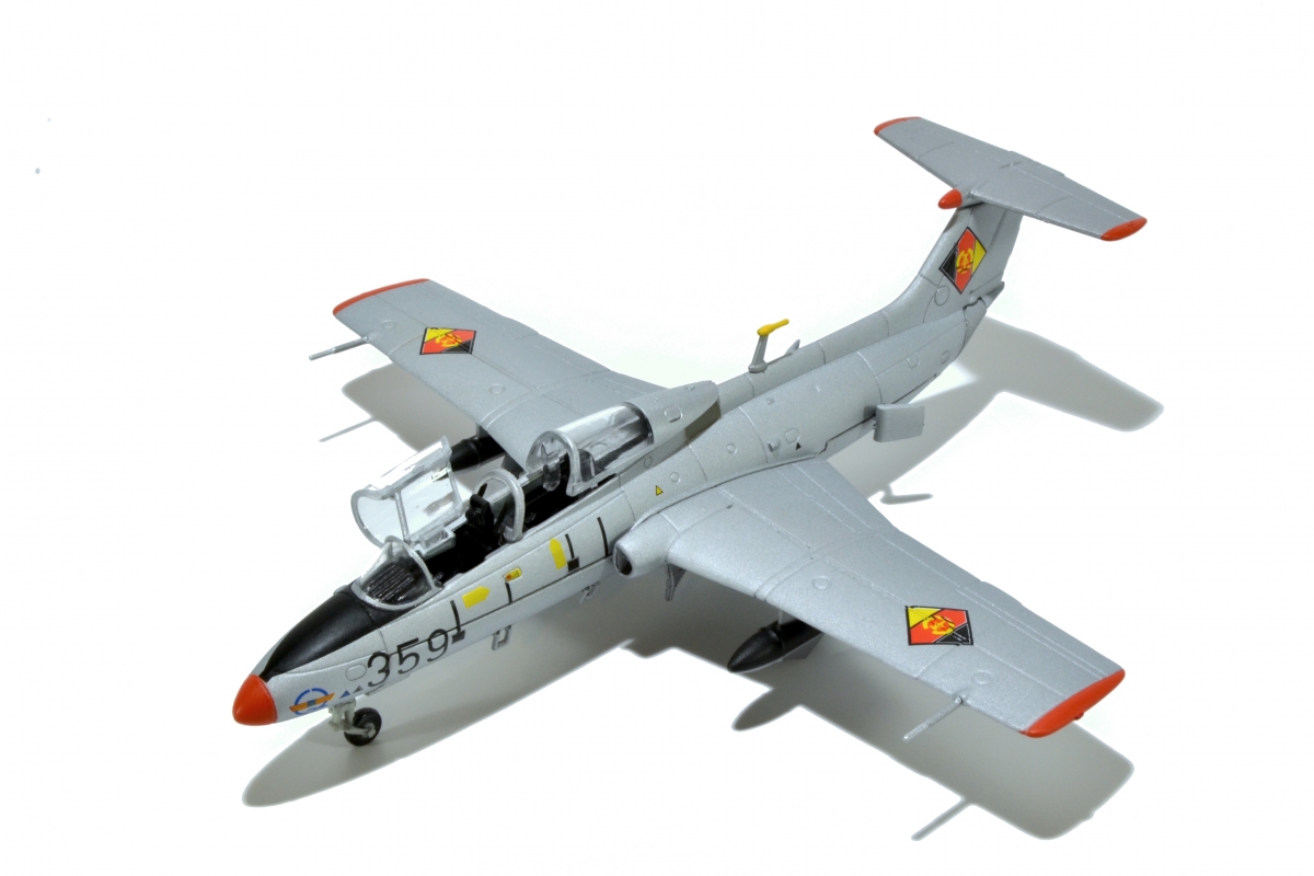 modelyletadel82MLCZ7217-1-Aero-L-29-Delfin-No-359-LSK-Leander-Ratz-Bautzen-1966-DDR modelyletadel82MLCZ7217-1-Aero-L-29-Delfin-No-359-LSK-Leander-Ratz-Bautzen-1966-DDR