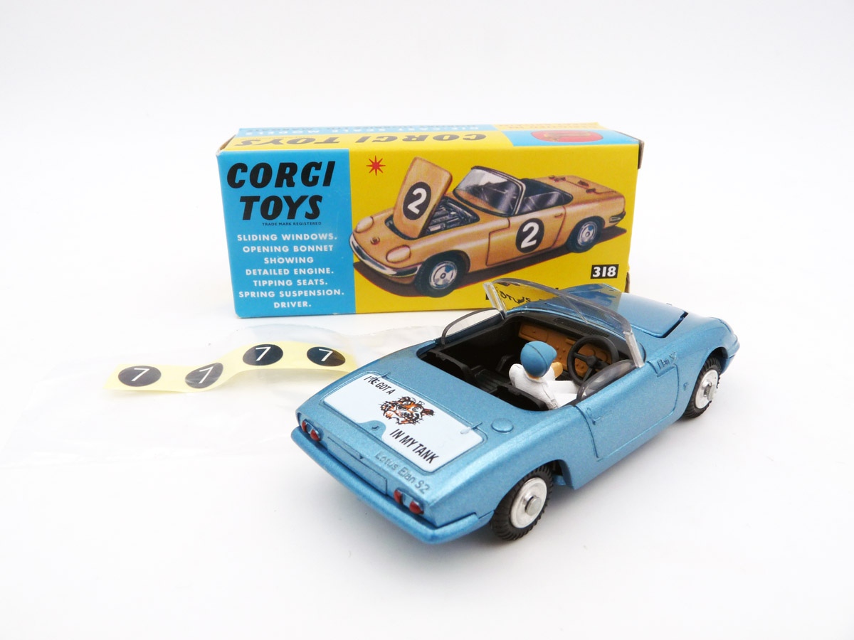 corgi-RT31801-2-Lotus-Elan-S2-blau-metallic-Tiger-in-my-tank-rear corgi-RT31801-2-Lotus-Elan-S2-blau-metallic-Tiger-in-my-tank-rear