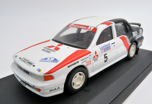 troféu-035-Mitsubishi-Galant-VR4-RalliArt-RAC-Rallye-1988-Ari-Vatanen-Bruno-Berglund-5-E300-MMM