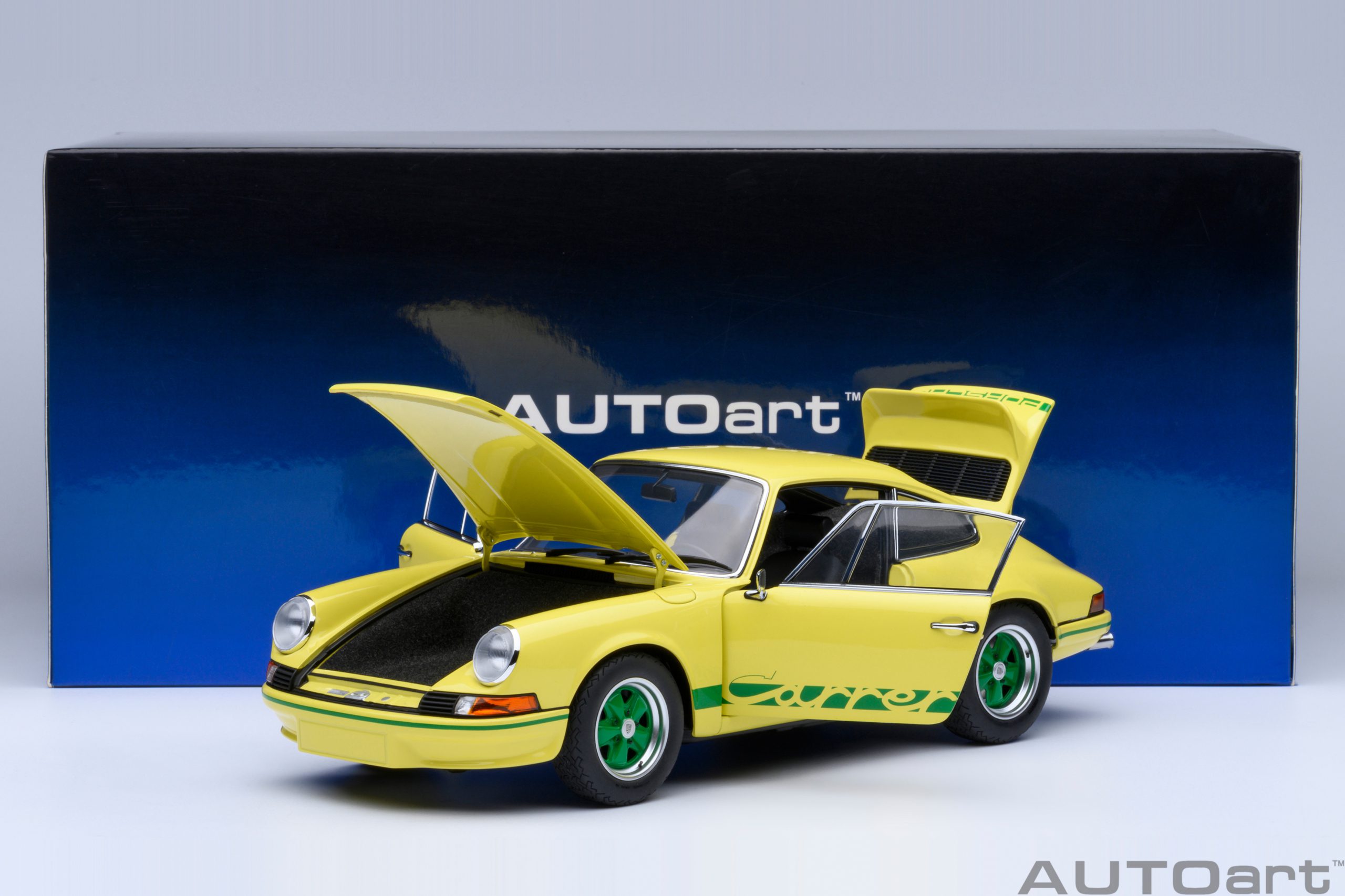 autoart-78033-9-Porsche-911-Carrera-RS-2-7-light-yellow-green-stripes-full-openings