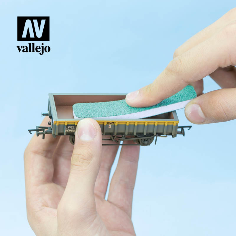 vallejo-T04001-2-Flexible-Schleifpads-Set-für-Modellbau-feine-Körnungen