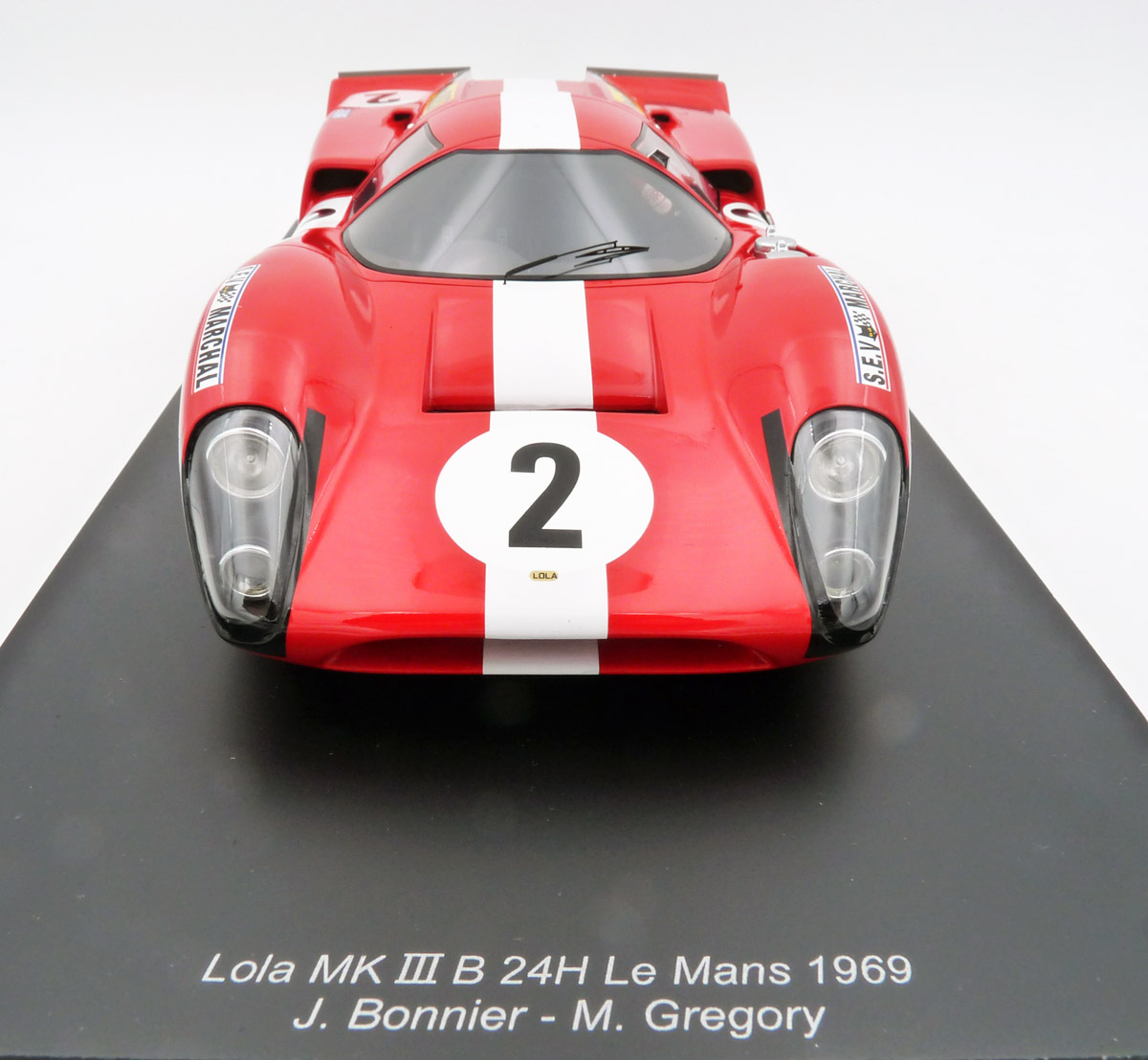 spark-18S253-5-Lola-T70-MkIIIB-Scuderia-Filipinetti-Le-Mans-1969-Bonnier-Gregory