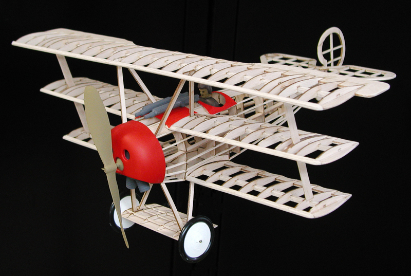 Guillow´s Fokker DR-I Dreidecker (neue Laser-Cut-Version) #204