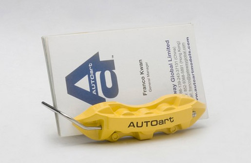autoart-40254-1-Sechskolbenbremssattel-Visitenkartehalter-für-Petrolheads autoart-40254-1-Sechskolbenbremssattel-Visitenkartehalter-für-Petrolheads
