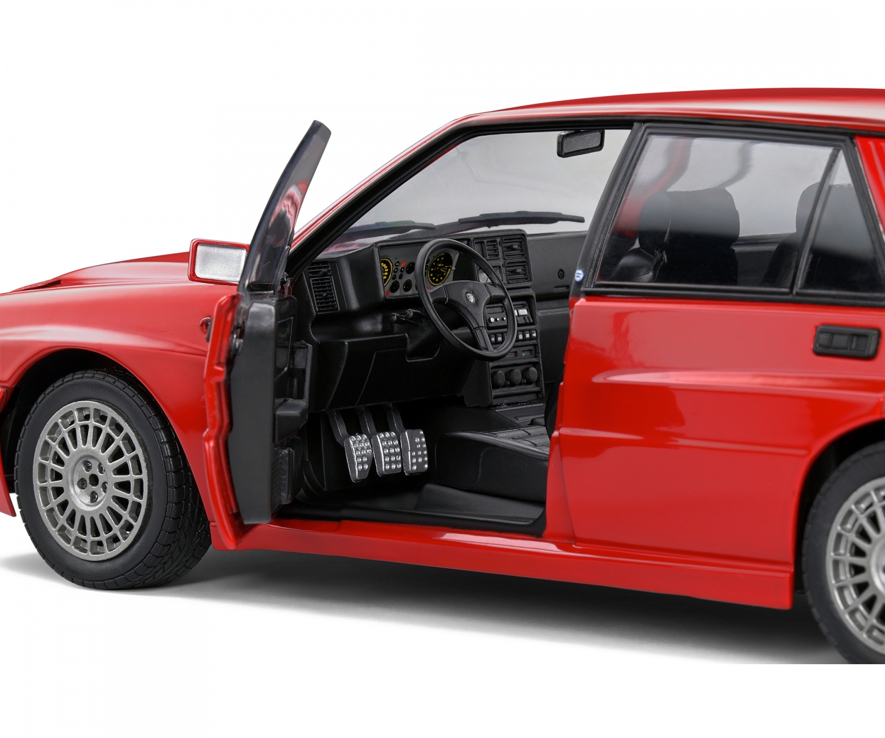 solido-S1807801-2-Lancia-Delta-HF-Integrale-1991-rosso-rot-Evoluzione-Armaturenbrett