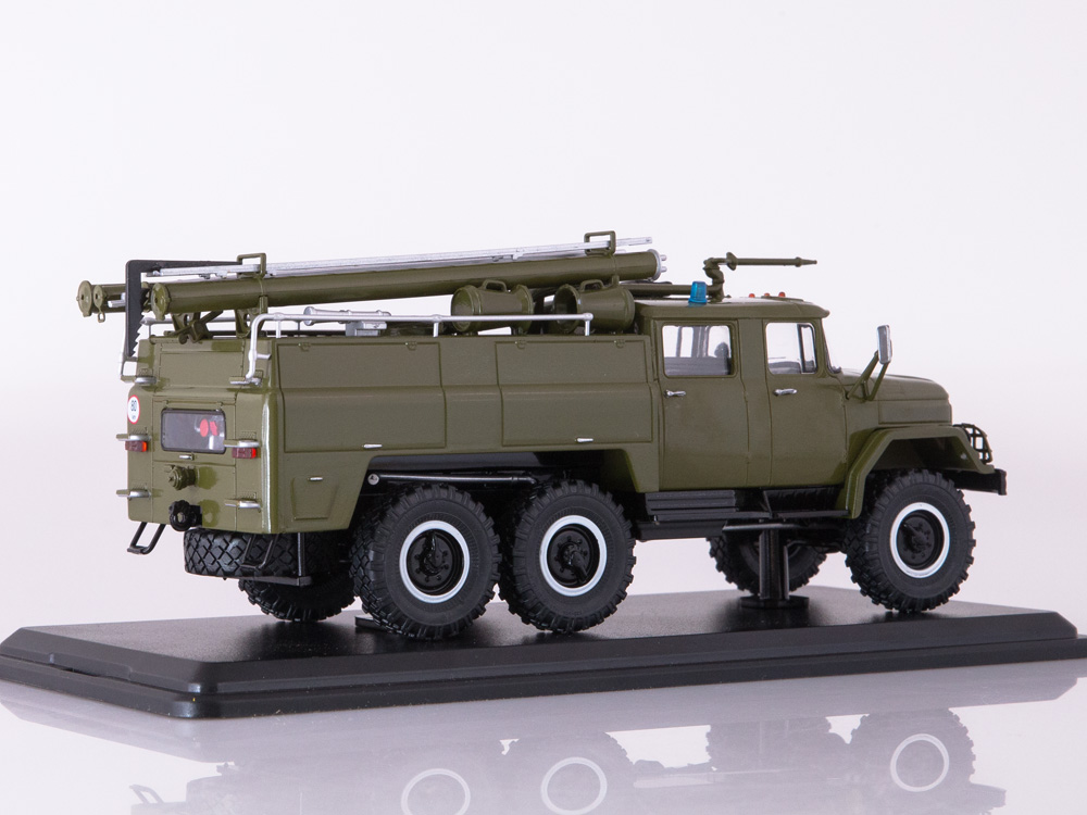 start-scale-models-SSM1136-2-AC-40-ZIL-131-Militär-Feuerwehrfahrzeug-khaki-oliv