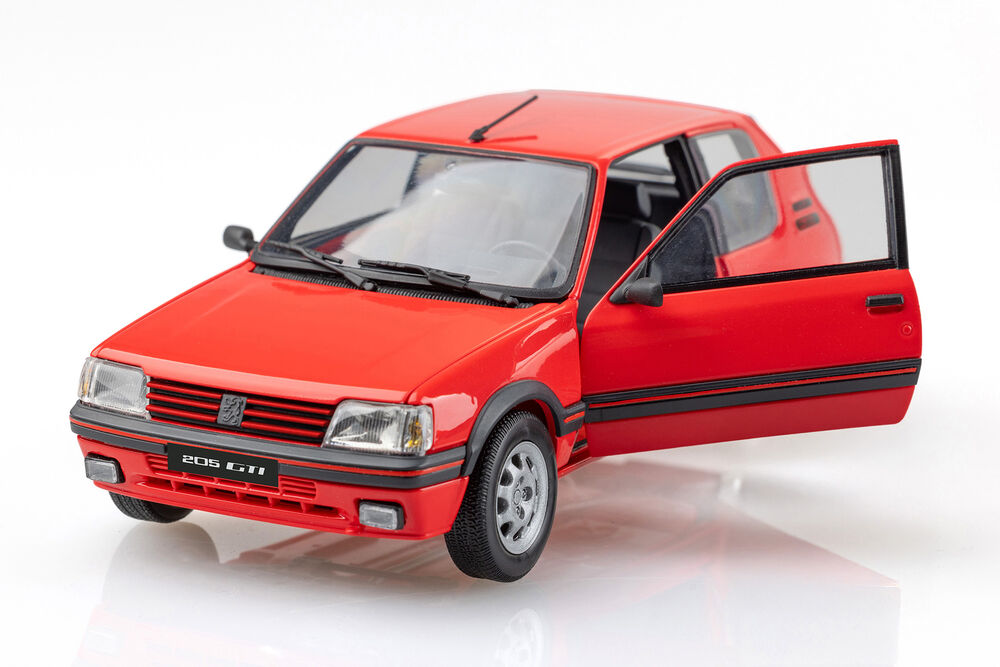 Heller-82705-3-Peugeot-205-GTI-1-9-kompakter-Sport-Franzose-Dorfjugend-Traum-Modellbausatz