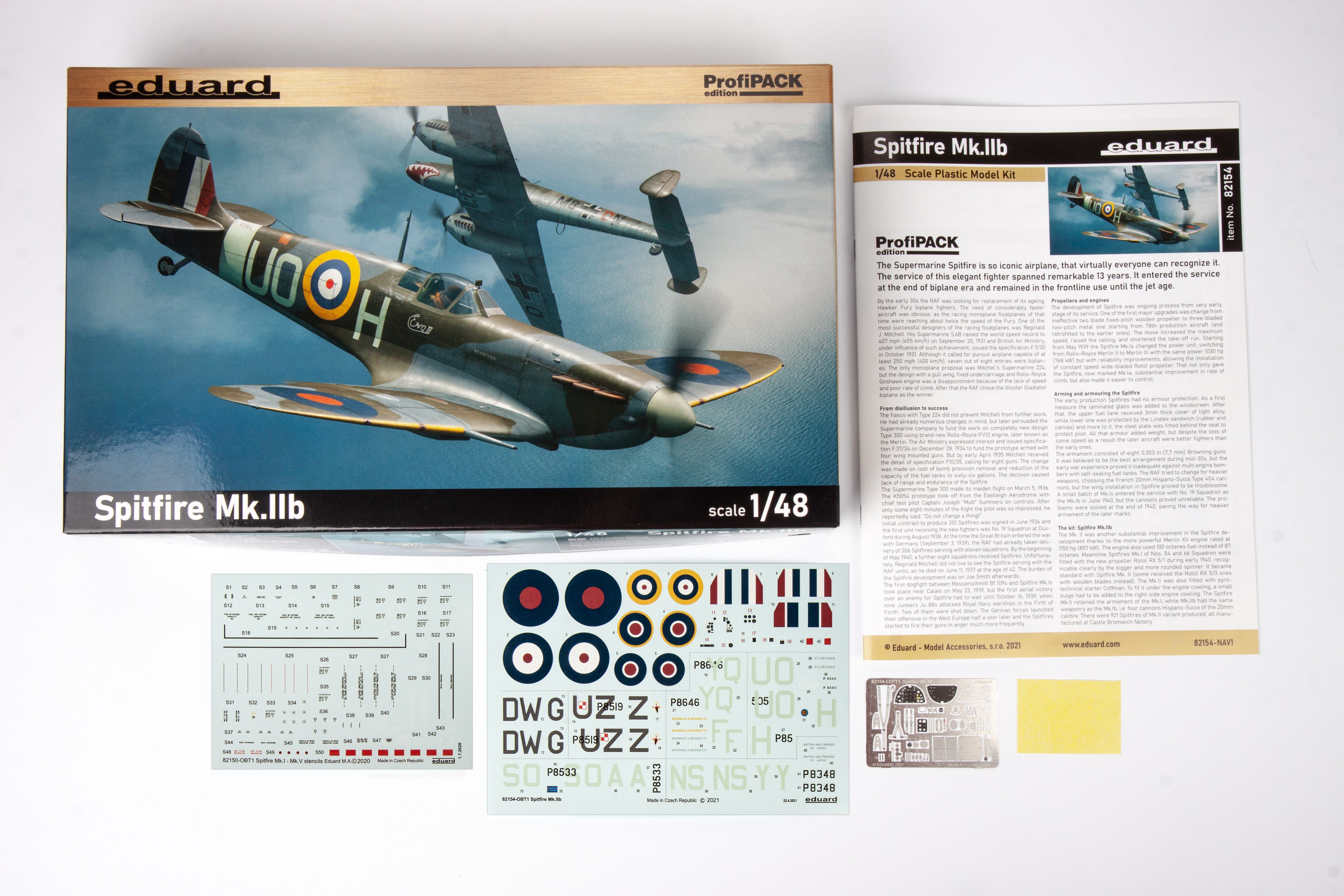 eduard-82154-2-Spitfire-MkIIb