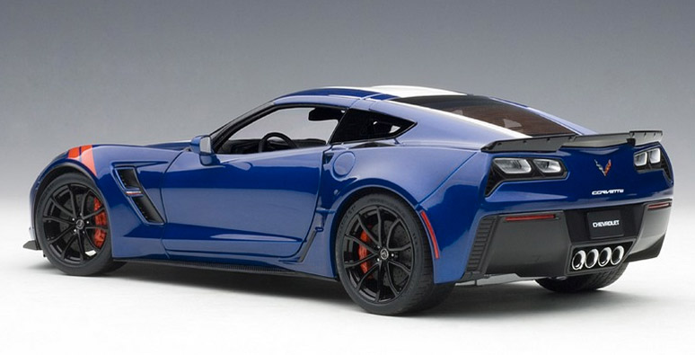 autoart-71275-5-Corvette-Grand-Sport-blau