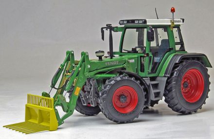 weisetoys-1064-Fendt-Favorit-510-C-mit-Frontlader