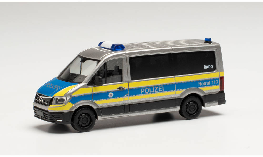 herpa-096195-MAN-TGE-Bus-FD-Polizei-Wiesbaden herpa-096195-MAN-TGE-Bus-FD-Polizei-Wiesbaden