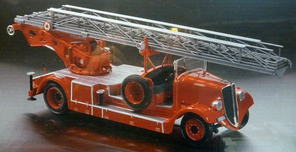 Heller Camion de Pompiers Delahaye Type 103, Feuerwehrdrehleiter, #80780