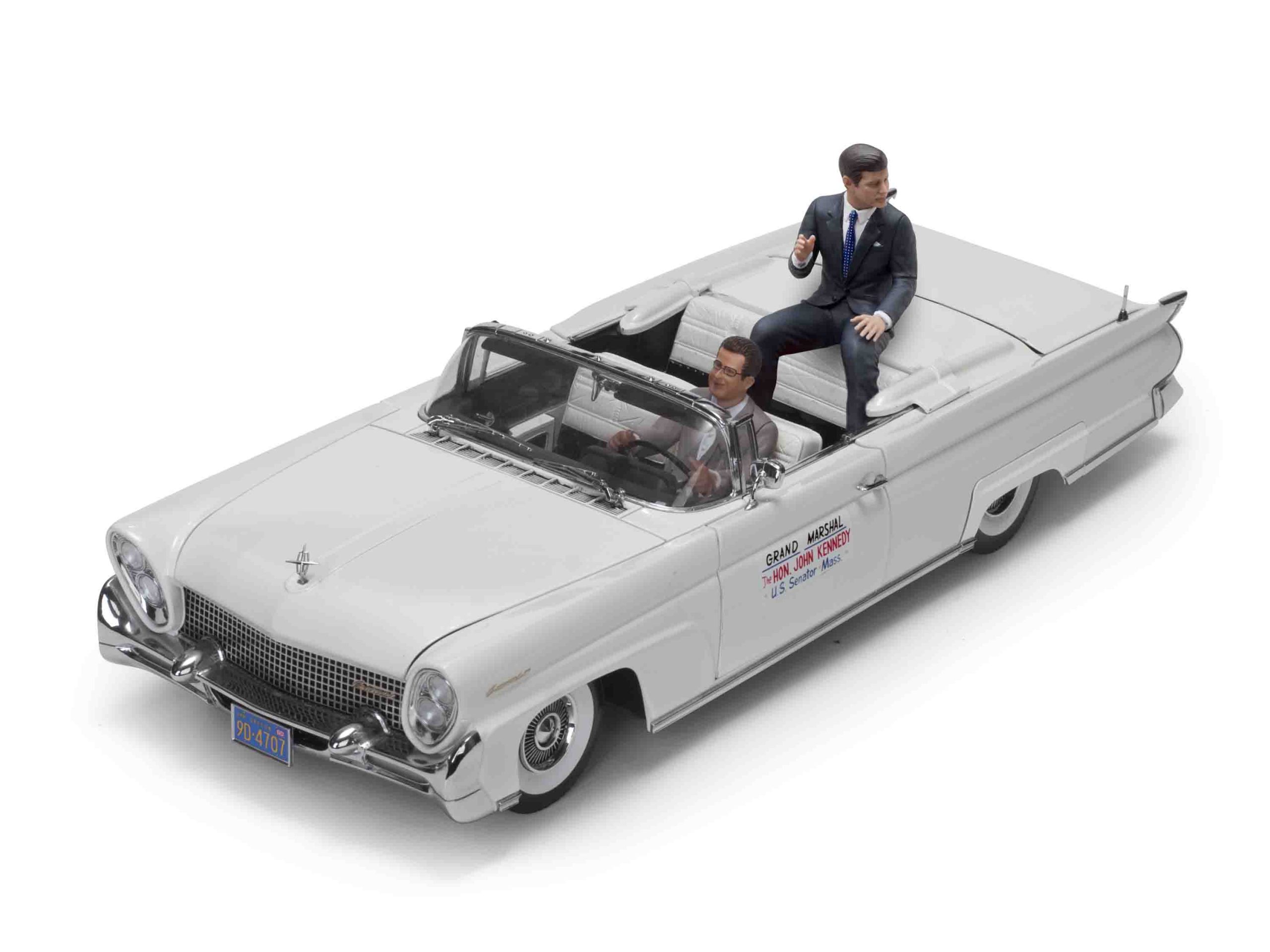 sunstar-4707-2-1958-Lincoln-Continental-Mk-III-open-convertible-John-F-Kennedy-in-Oregon-1960