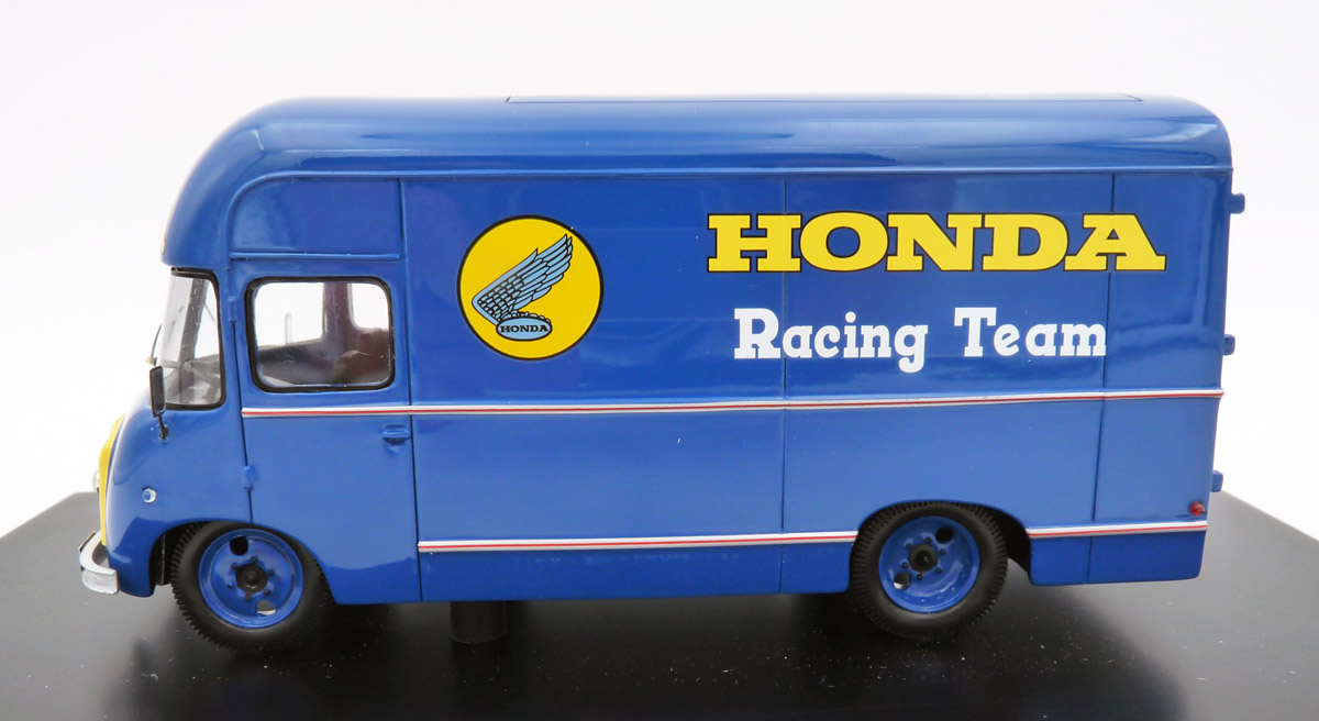 spark-S5950-2-Honda-Racing-Team-Werksteam-Renntransporter-1964-blau-seite