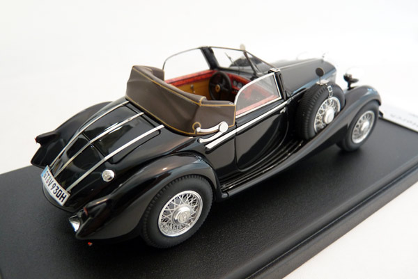 looksmart-LS432-2-Horch-930-V-Roadster-1939-schwarz