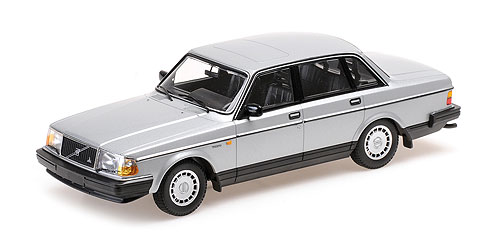 minichamps-155171408-1-Volvo-240-GL-1986-silber-metallic-Sicherheitspaket minichamps-155171408-1-Volvo-240-GL-1986-silber-metallic-Sicherheitspaket